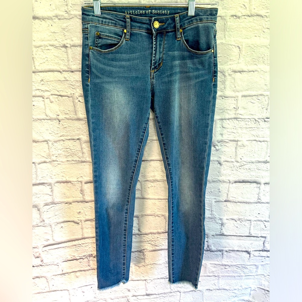 Articles of Society Woman’s Jeans size 25 Raw Hem